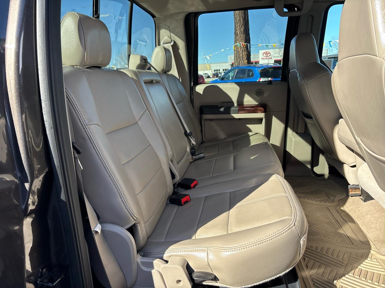 Ford Super Duty F-350 SRW 4WD Crew Cab 156" Lariat 2008