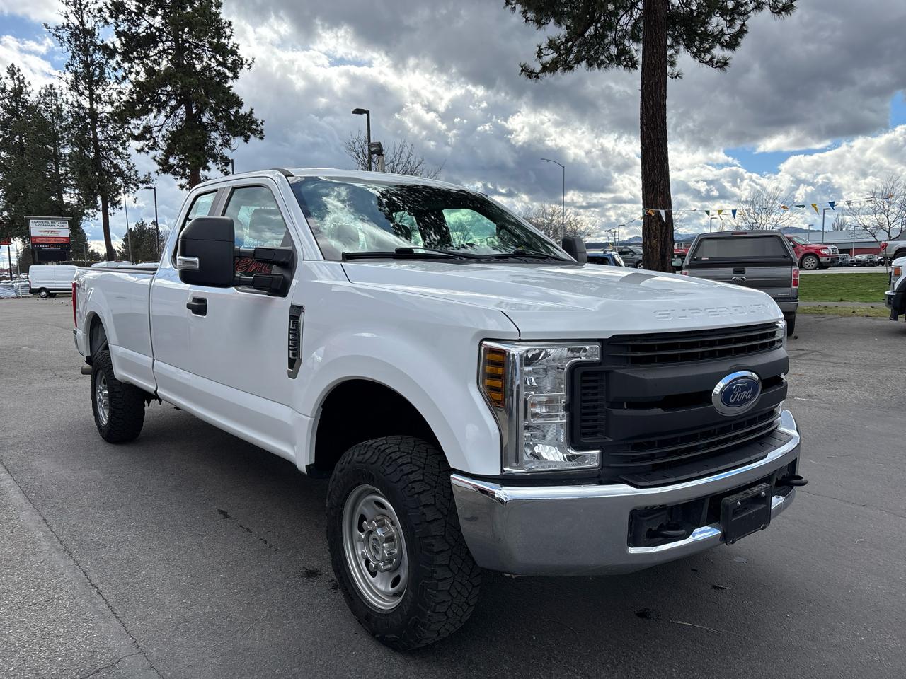 Ford Super Duty F-250 SRW 4WD SuperCab 158" XL 2018