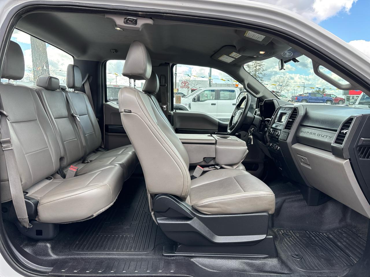 Ford Super Duty F-250 SRW 4WD SuperCab 158" XL 2018