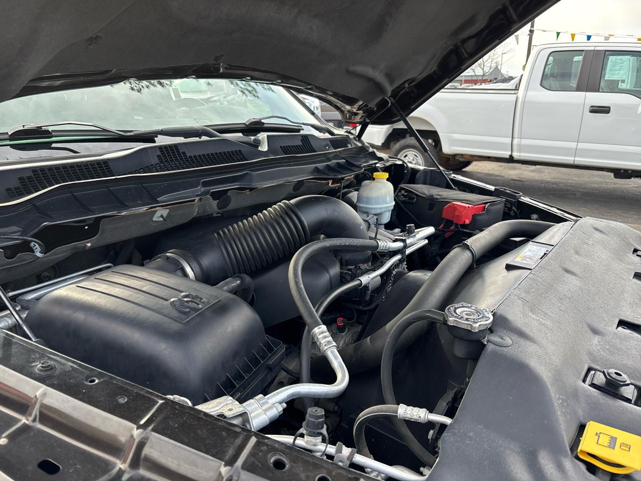 RAM 1500 4WD Crew Cab 140.5" Laramie 2014