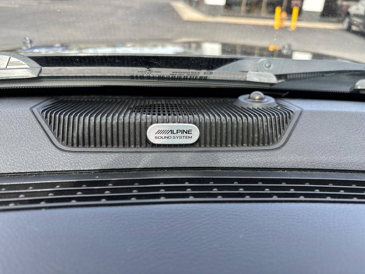 RAM 1500 4WD Crew Cab 140.5" Laramie 2014