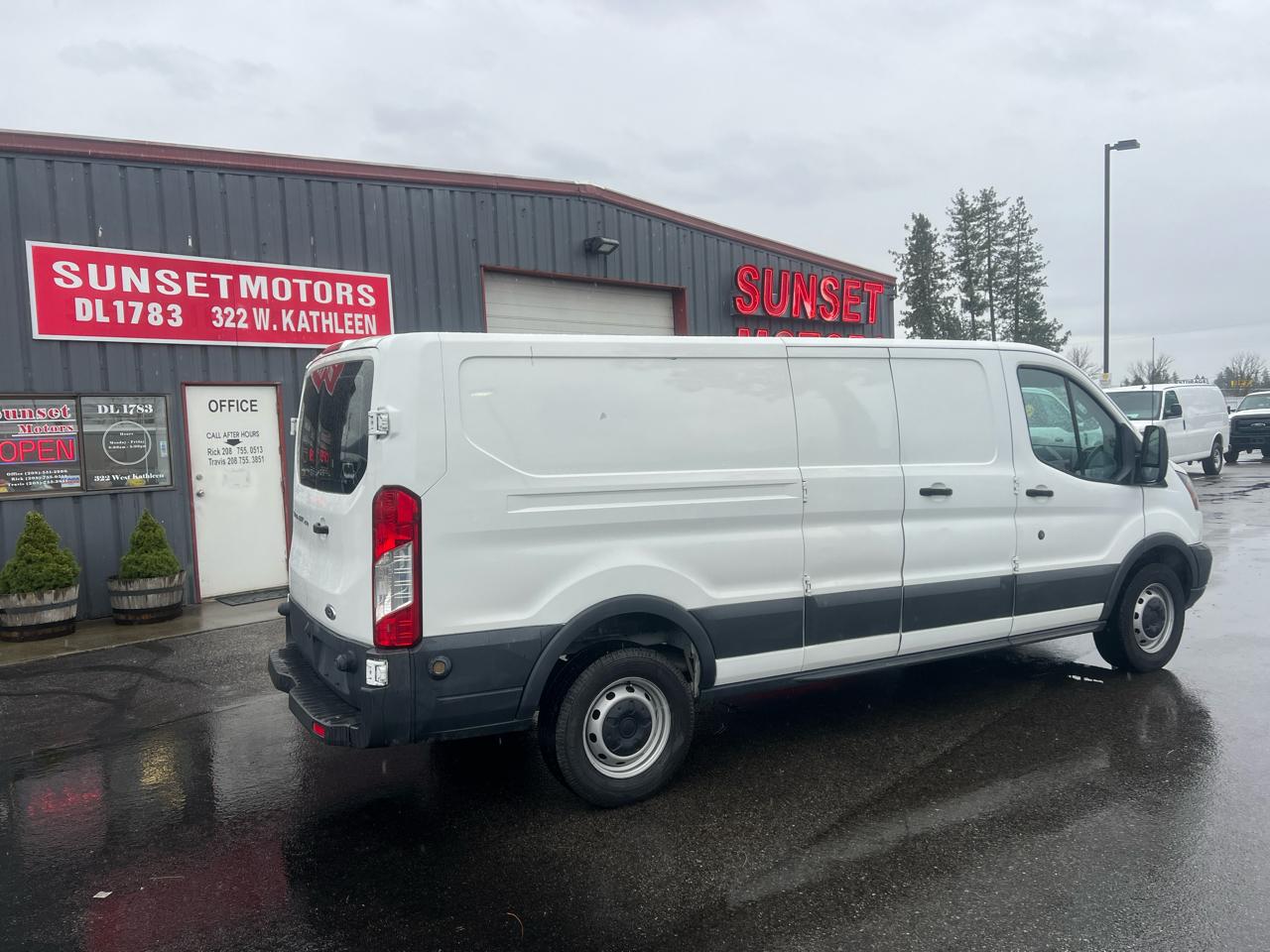 Ford Transit Van T-250 148" Low Rf 9000 GVWR Swing-Out RH Dr 2017