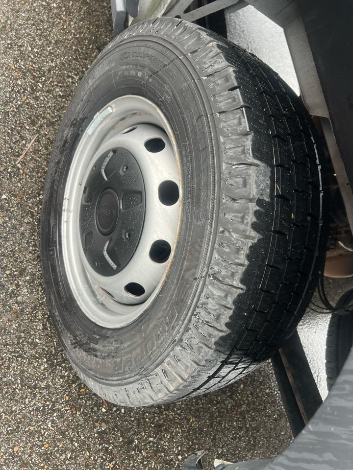 Ford Transit Van T-250 148" Low Rf 9000 GVWR Swing-Out RH Dr 2017