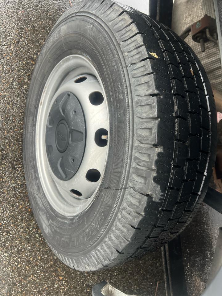 Ford Transit Van T-250 148" Low Rf 9000 GVWR Swing-Out RH Dr 2017