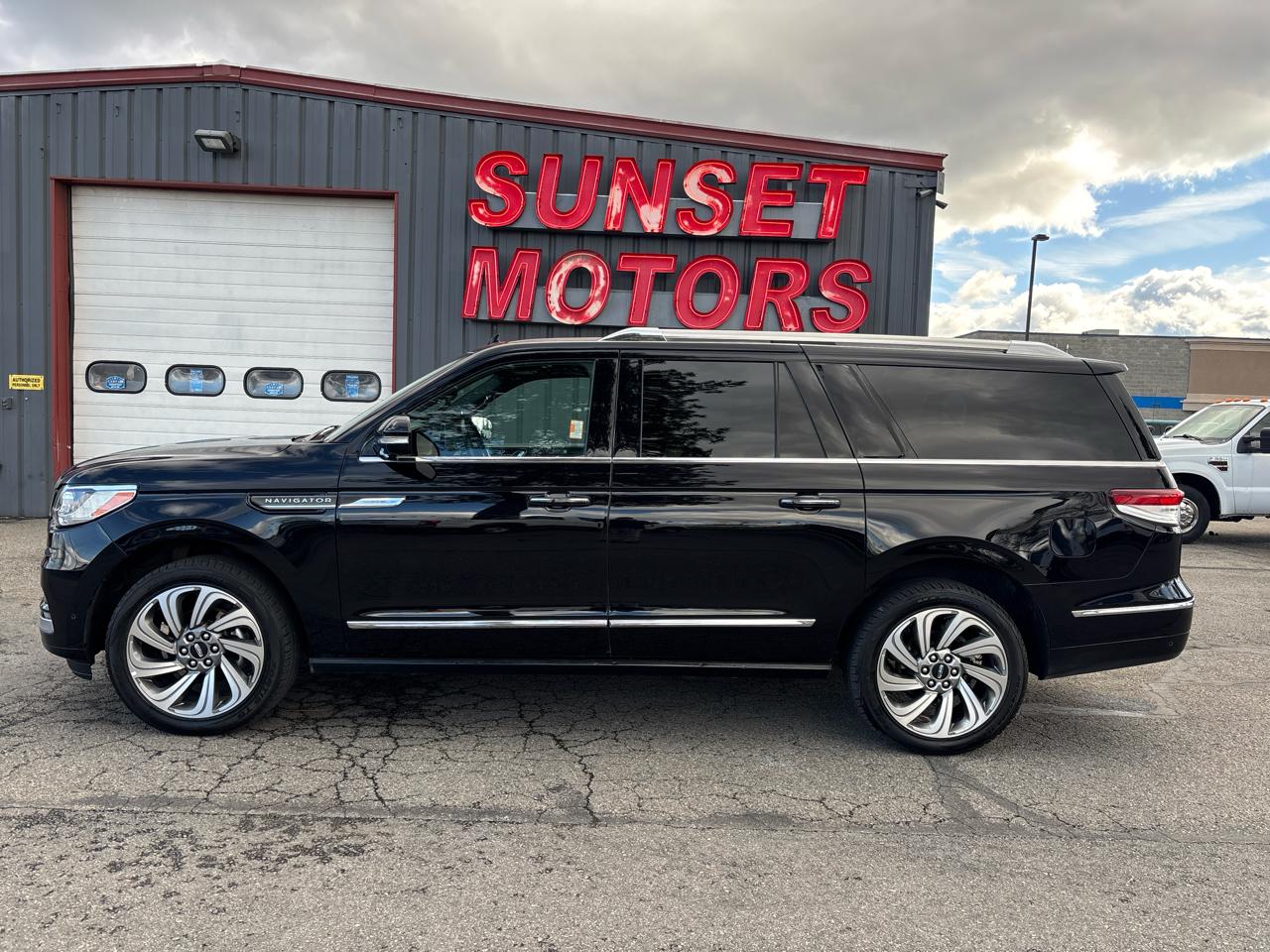 Lincoln Navigator L Reserve 4x4 2023