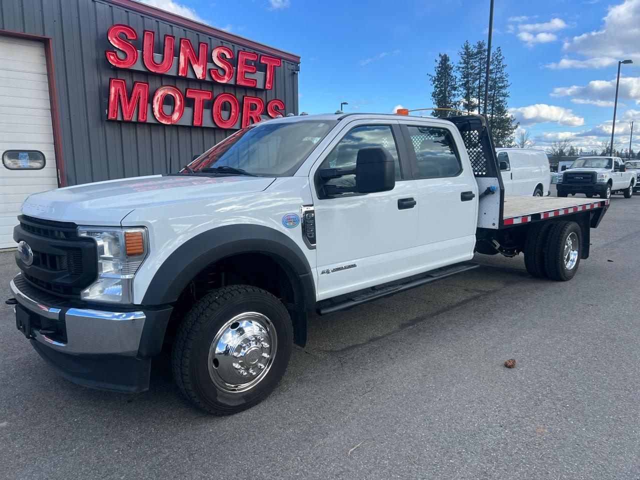 2022 Ford F-550 Super Duty Chassis XL Crew Cab 203 4WD
