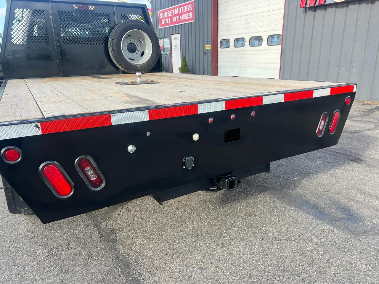 Ford F-550 Super Duty Chassis  2022