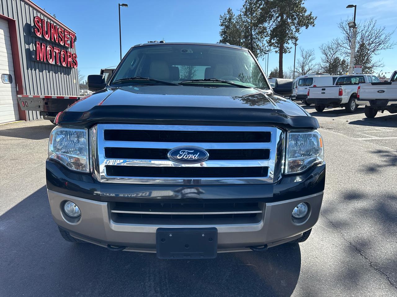 Ford Expedition 4WD 4dr XLT 2013