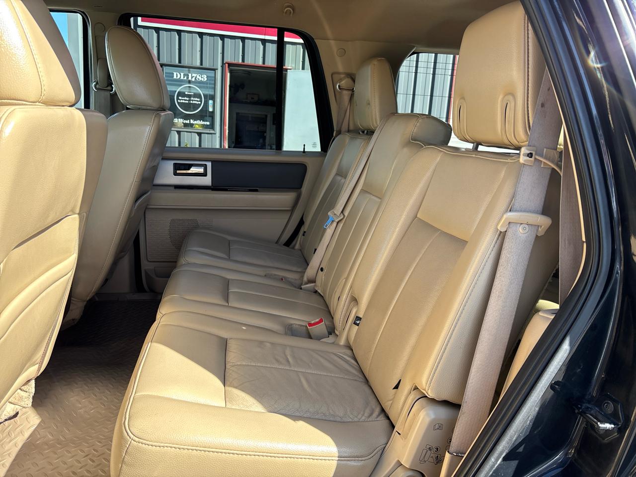 Ford Expedition 4WD 4dr XLT 2013