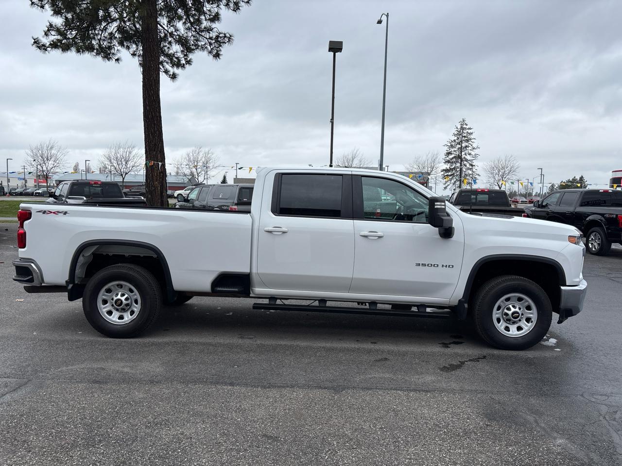 Chevrolet Silverado 3500HD 4WD Crew Cab 172" LT 2020