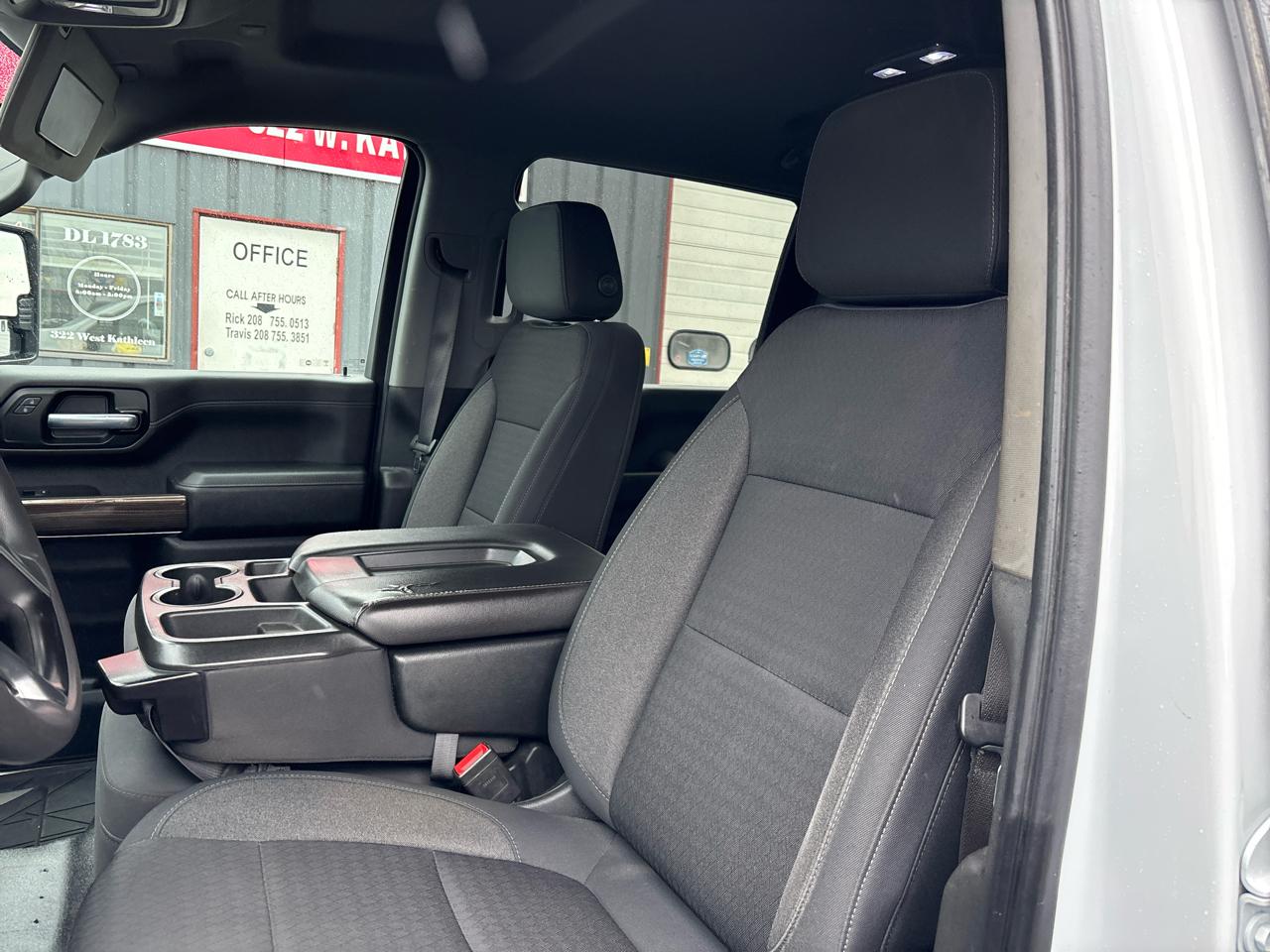 Chevrolet Silverado 3500HD 4WD Crew Cab 172" LT 2020