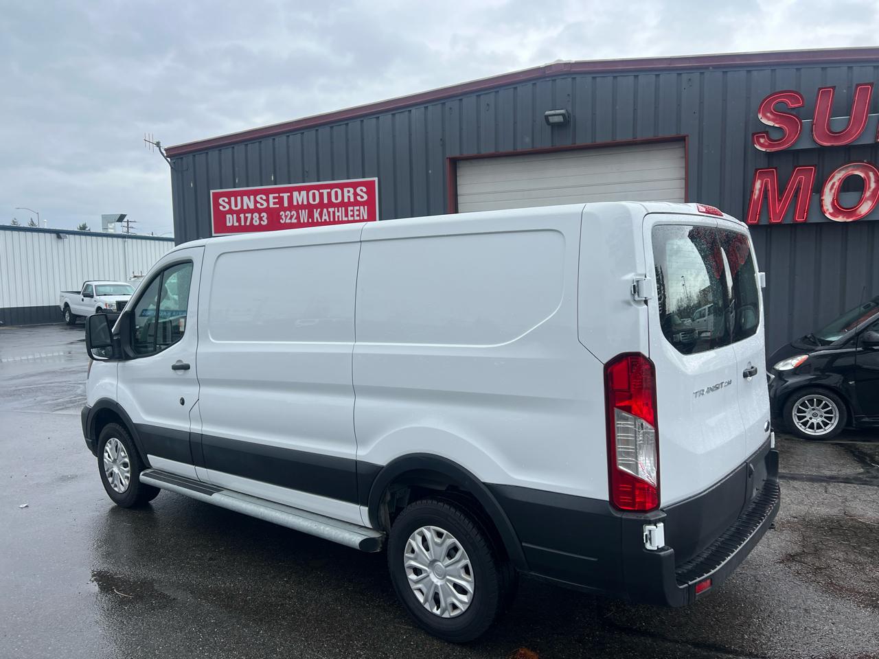 Ford Transit Cargo Van T-250 130" Low Rf 9070 GVWR RWD 2024