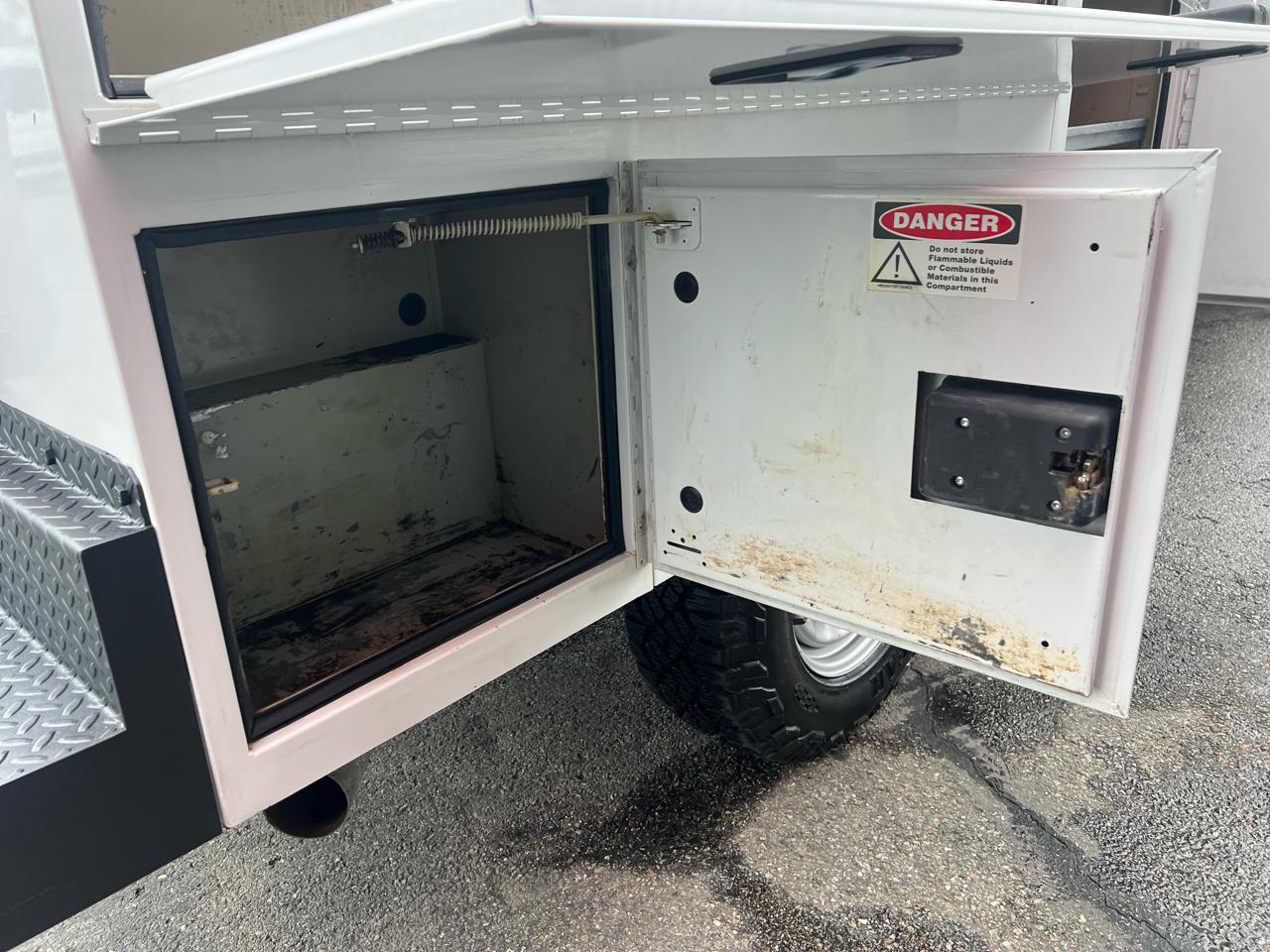 Ford Super Duty F-250 SRW XL 4WD Crew Cab 8' Box 2017