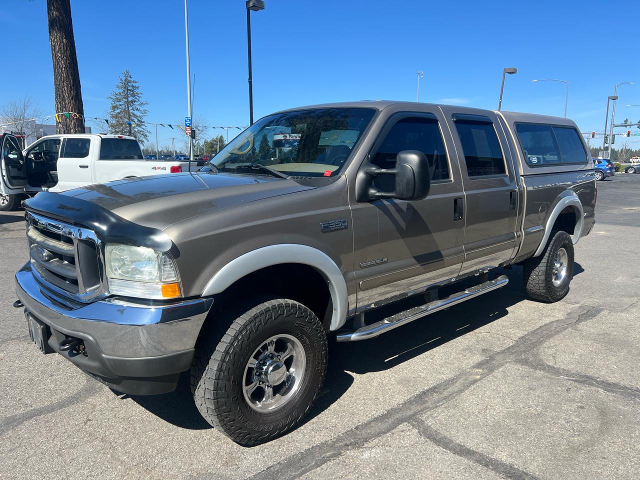 Ford Super Duty F-350 SRW 4WD Crew Cab 156" XLT 2002