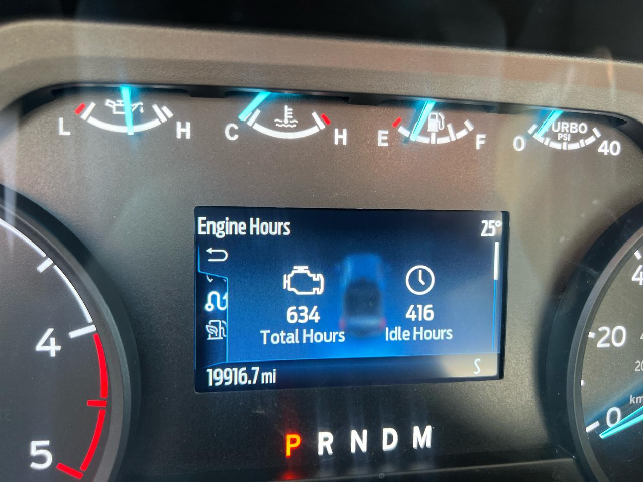 Ford Super Duty F-550 DRW XL 4WD Crew Cab 203" WB 84" CA 2024