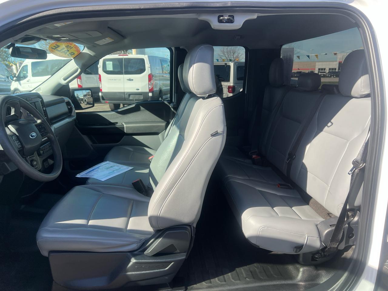 Ford F-150 4WD SuperCab 145" XL 2021