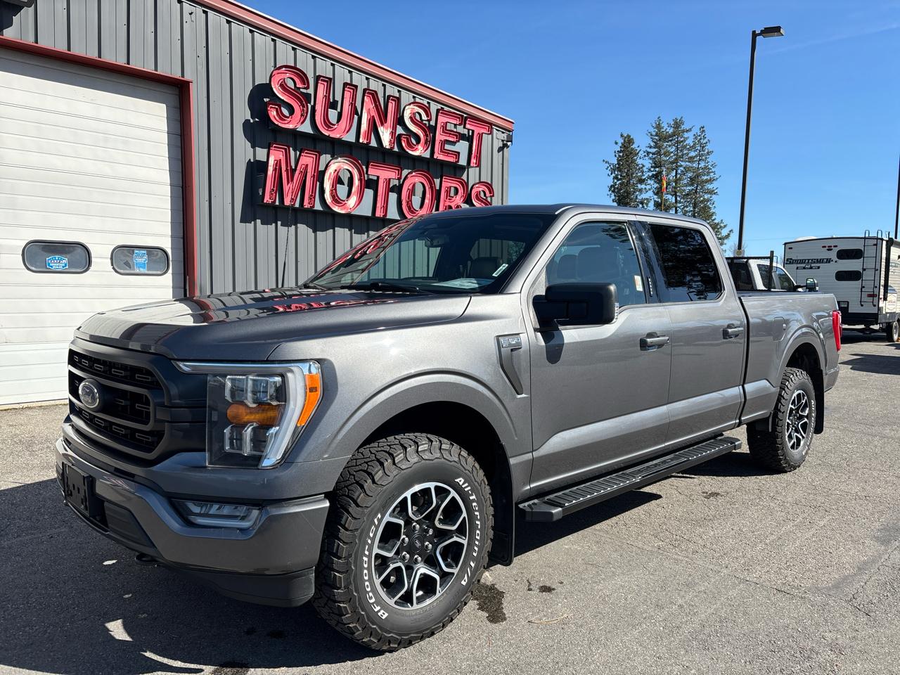 2022 Ford F-150 4WD SuperCrew 157" XLT