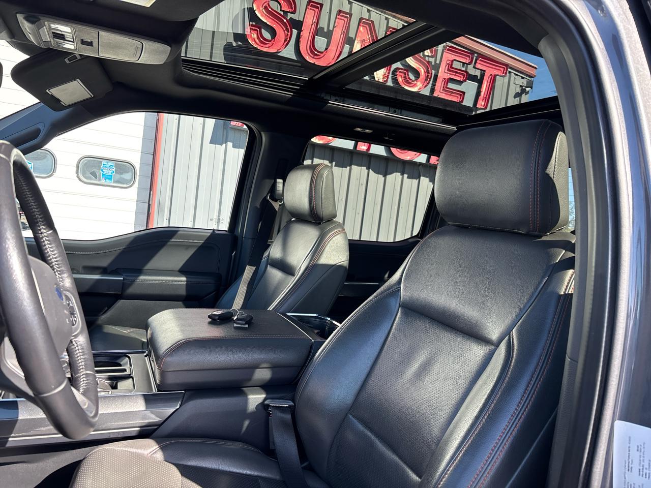 Ford F-150 4WD SuperCrew 157" XLT 2022