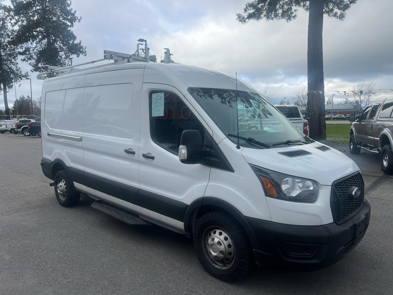 Ford Transit Cargo Van T-250 148" Med Rf 9070 GVWR AWD 2022