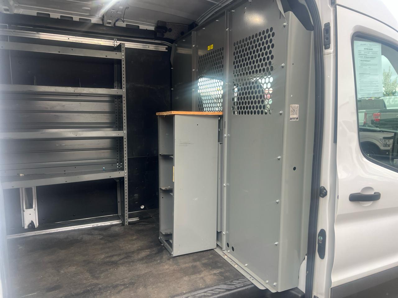 Ford Transit Cargo Van T-250 148" Med Rf 9070 GVWR AWD 2022