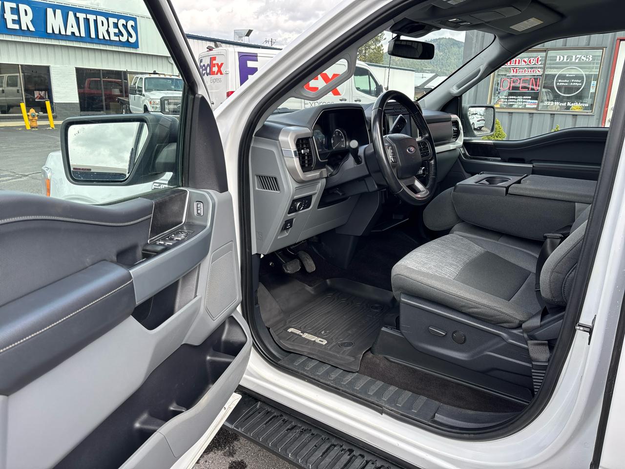 Ford F-150 4WD SuperCrew 157" XLT 2022