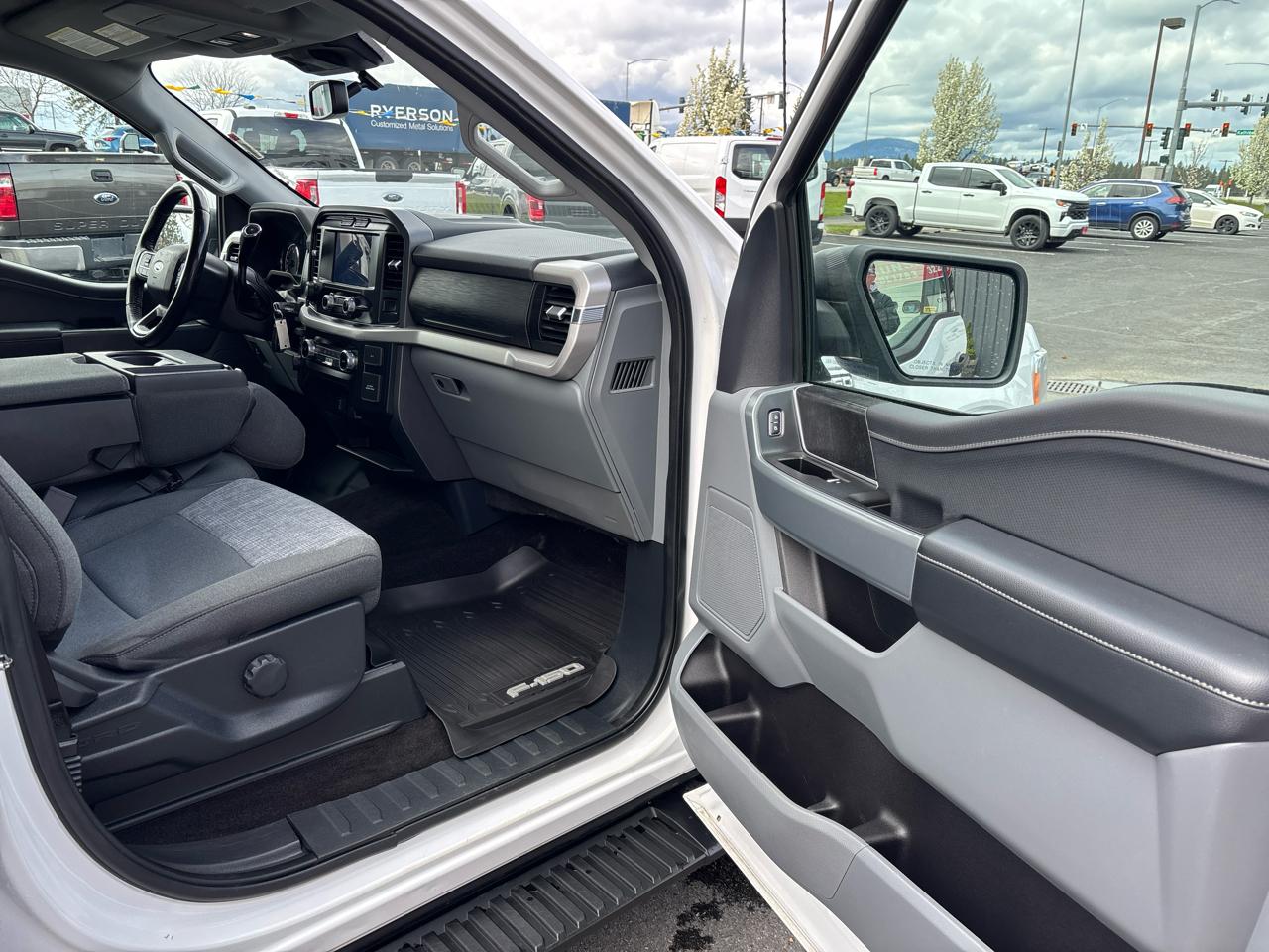 Ford F-150 4WD SuperCrew 157" XLT 2022