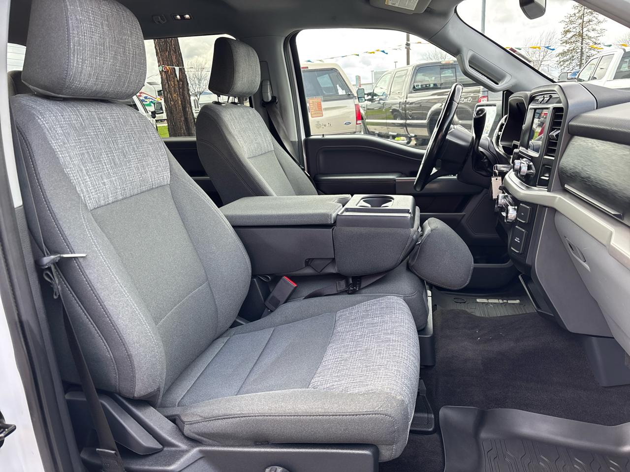 Ford F-150 4WD SuperCrew 157" XLT 2022