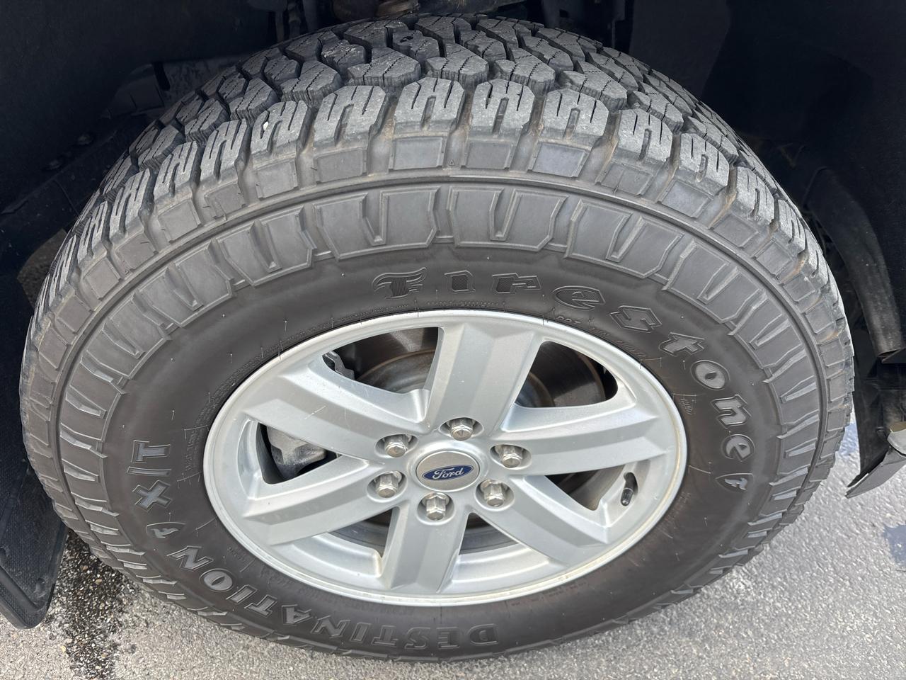 Ford F-150 4WD SuperCrew 157" XLT 2022