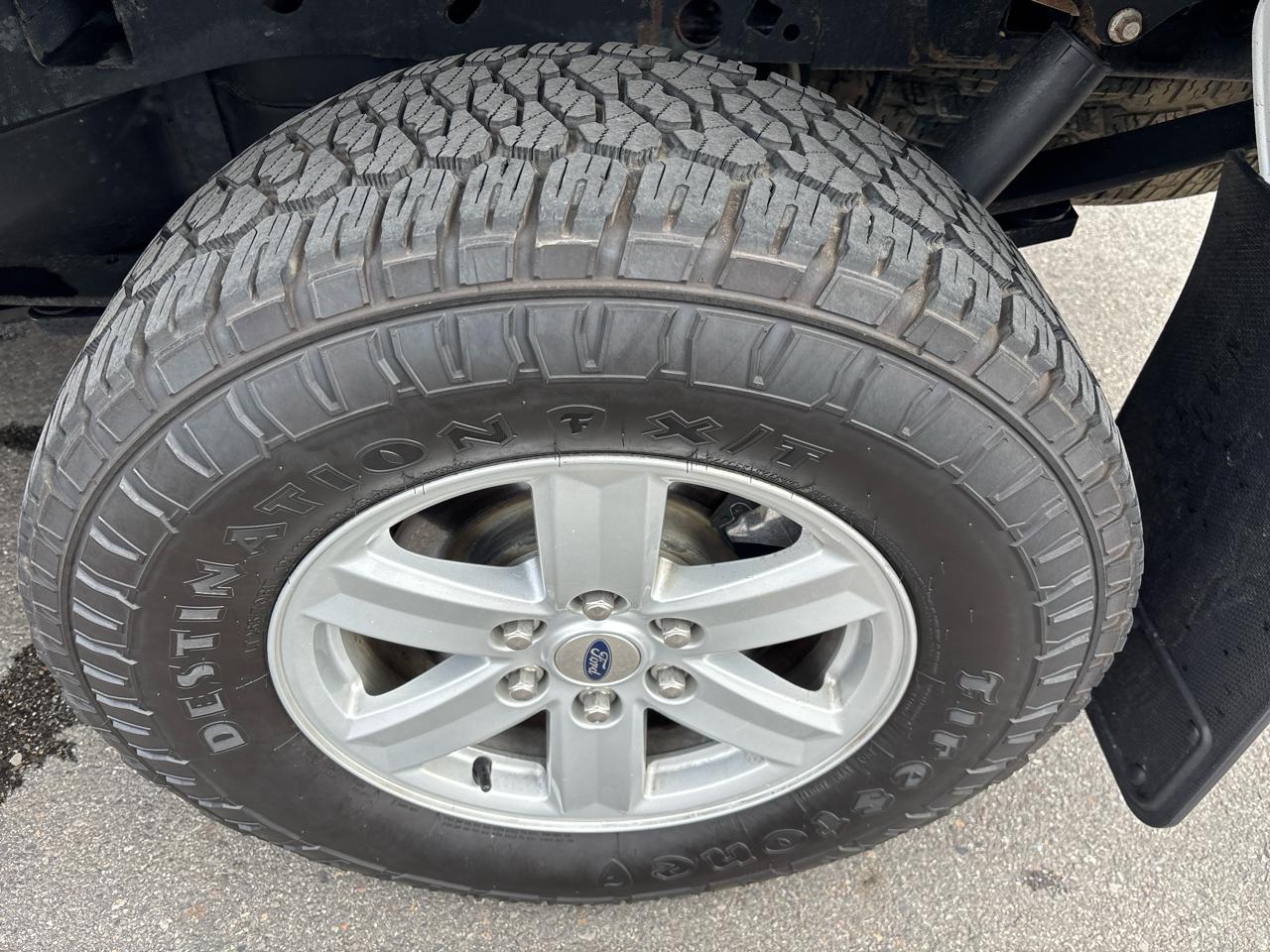 Ford F-150 4WD SuperCrew 157" XLT 2022