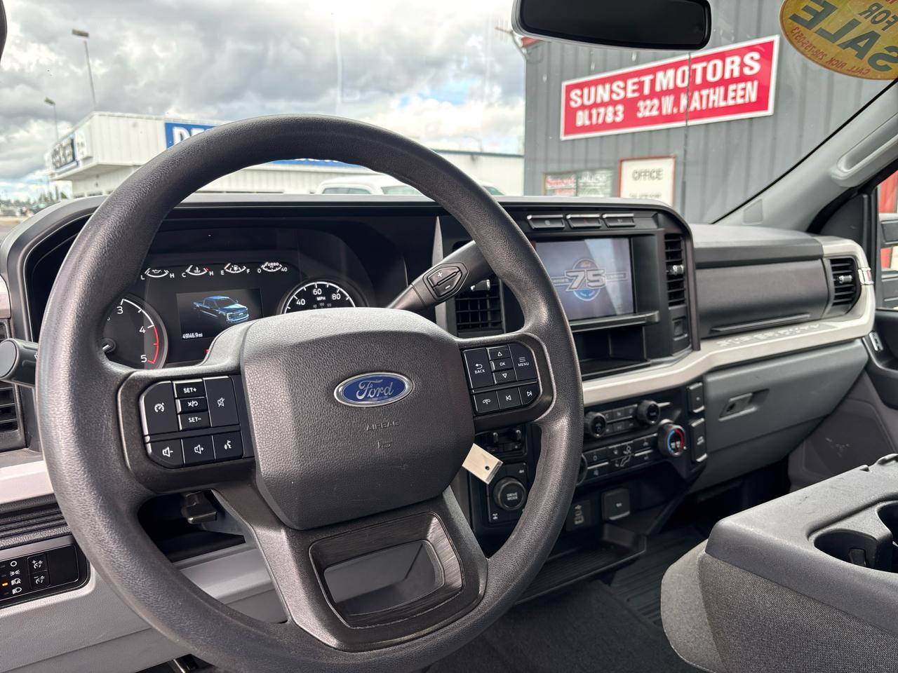 Ford Super Duty F-250 SRW XLT 4WD Crew Cab 6.75' Box 2023