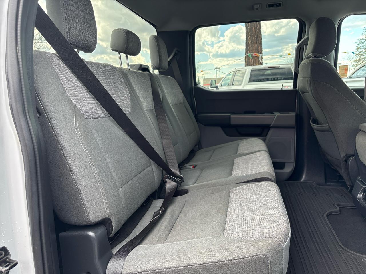 Ford Super Duty F-250 SRW XLT 4WD Crew Cab 6.75' Box 2023