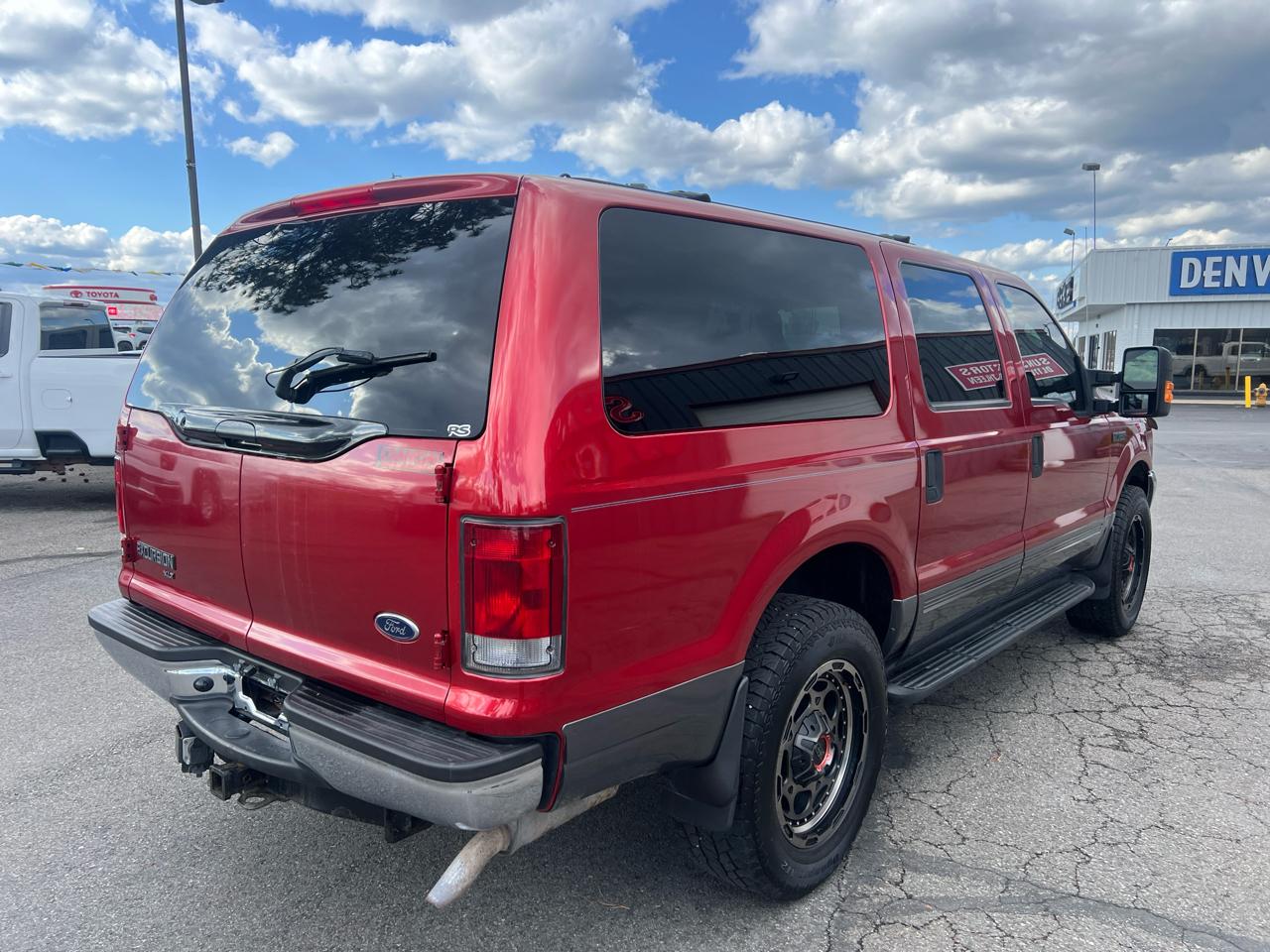 Ford Excursion 137" WB 5.4L XLT 4WD Premium 2004