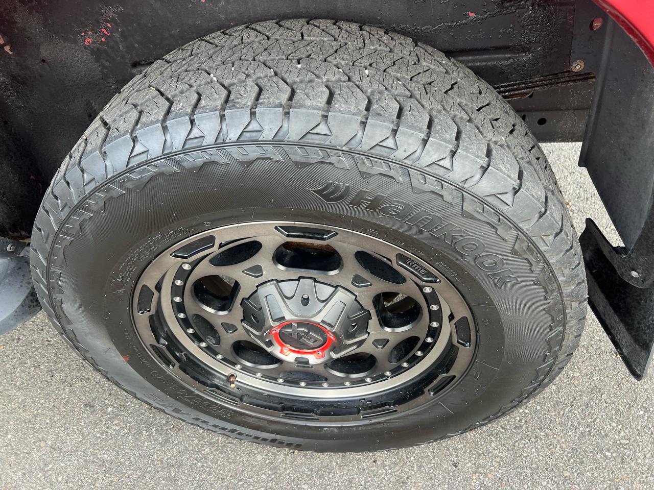 Ford Excursion 137" WB 5.4L XLT 4WD Premium 2004