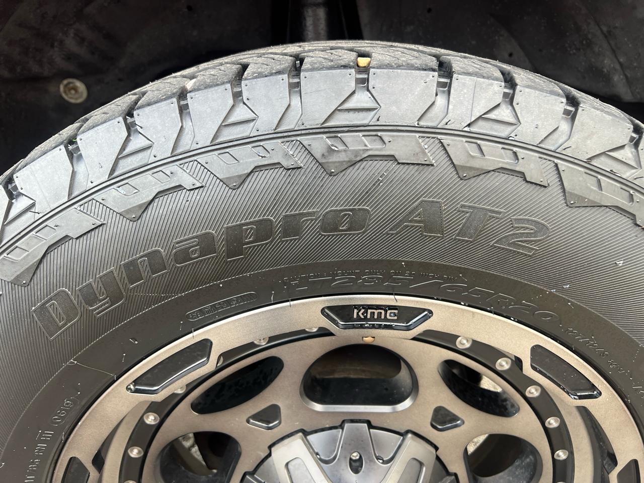 Ford Excursion 137" WB 5.4L XLT 4WD Premium 2004