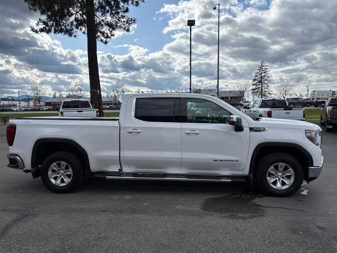 GMC Sierra 1500 4WD Crew Cab 157" SLE 2019