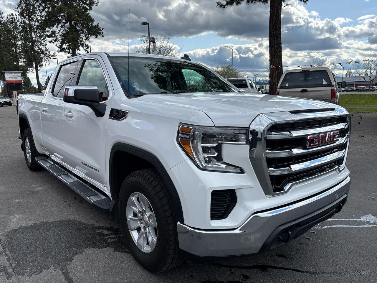 GMC Sierra 1500 4WD Crew Cab 157" SLE 2019