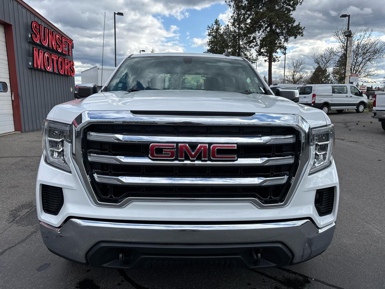 GMC Sierra 1500 4WD Crew Cab 157" SLE 2019