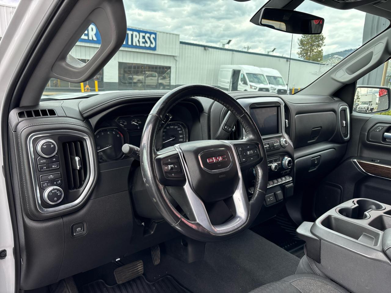 GMC Sierra 1500 4WD Crew Cab 157" SLE 2019