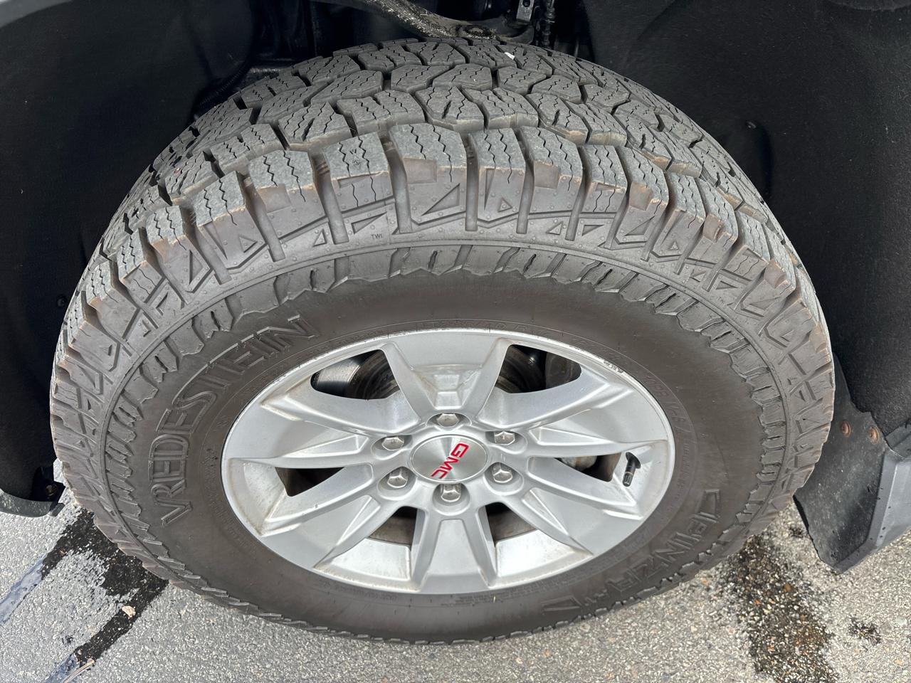 GMC Sierra 1500 4WD Crew Cab 157" SLE 2019