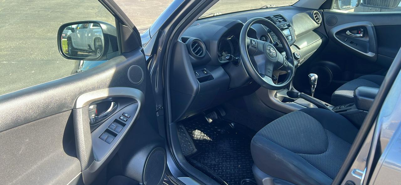 Toyota RAV4 4WD 4dr V6 5-Spd AT Sport (Natl) 2010