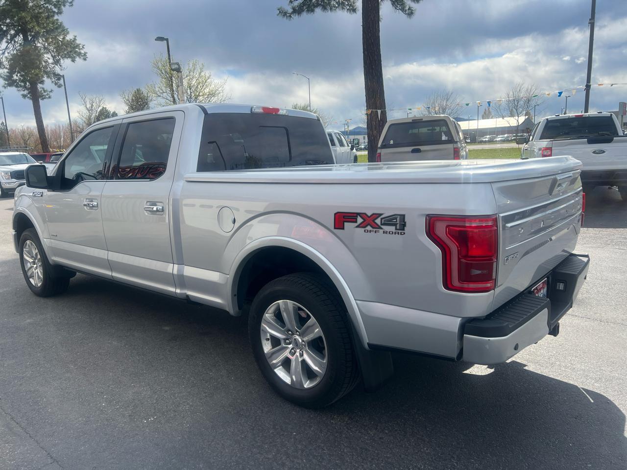 Ford F-150 4WD SuperCrew 157" Platinum 2015
