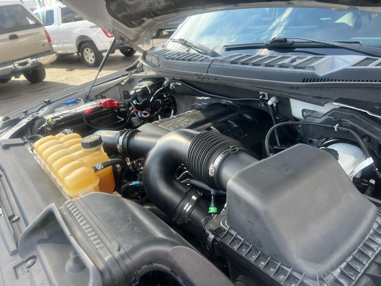 Ford F-150 4WD SuperCrew 157" Platinum 2015