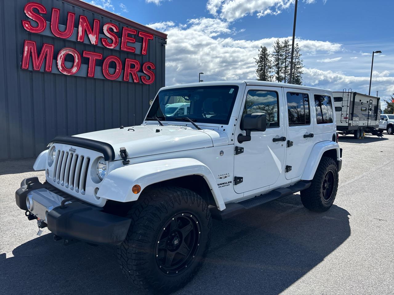2016 Jeep Wrangler Unlimited 4WD 4dr Sahara