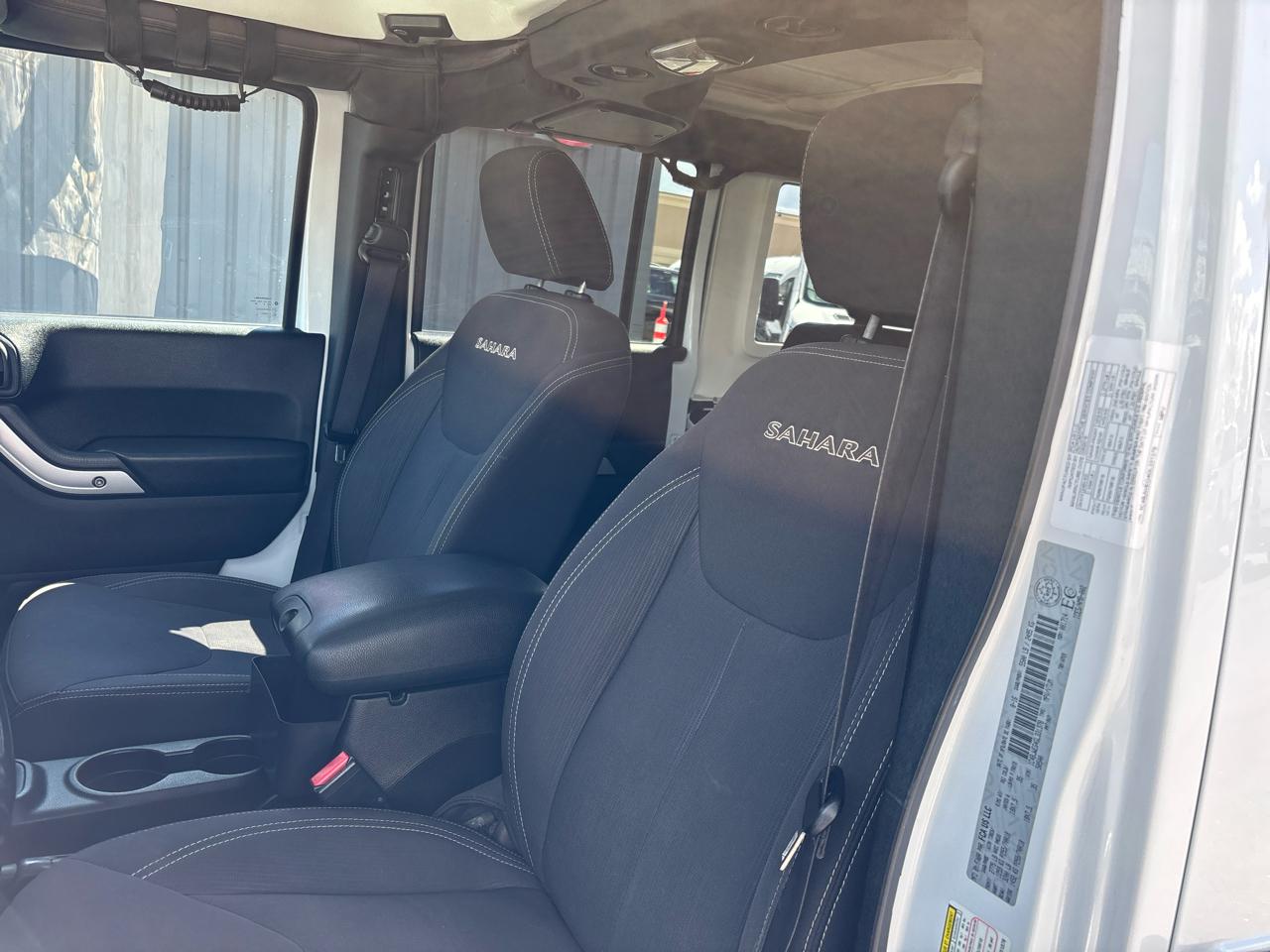 Jeep Wrangler Unlimited 4WD 4dr Sahara 2016