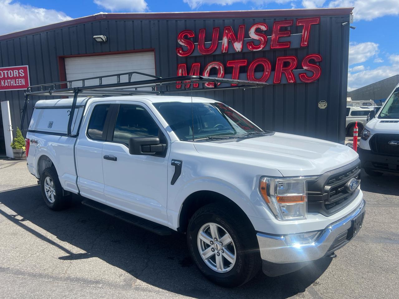 Ford F-150 4WD SuperCab 145" XL 2022