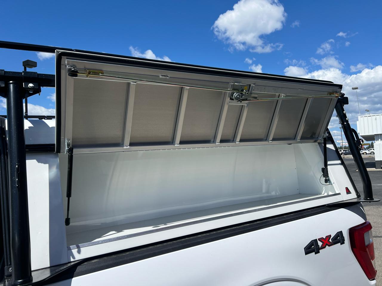 Ford F-150 4WD SuperCab 145" XL 2022