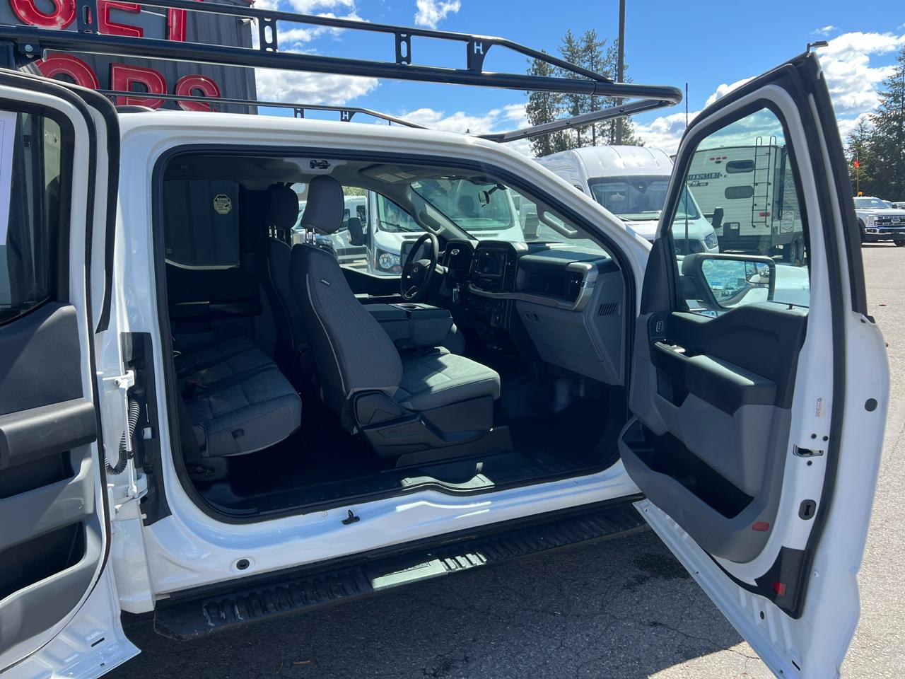 Ford F-150 4WD SuperCab 145" XL 2022