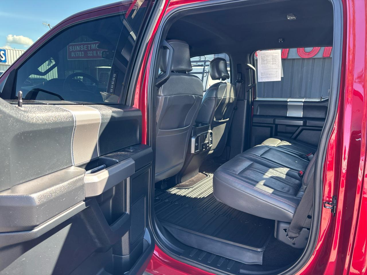 Ford F-150 4WD SuperCrew 145" XLT 2017