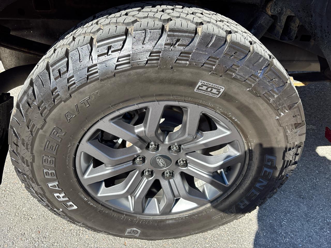 Ford F-150 4WD SuperCrew 145" XLT 2017