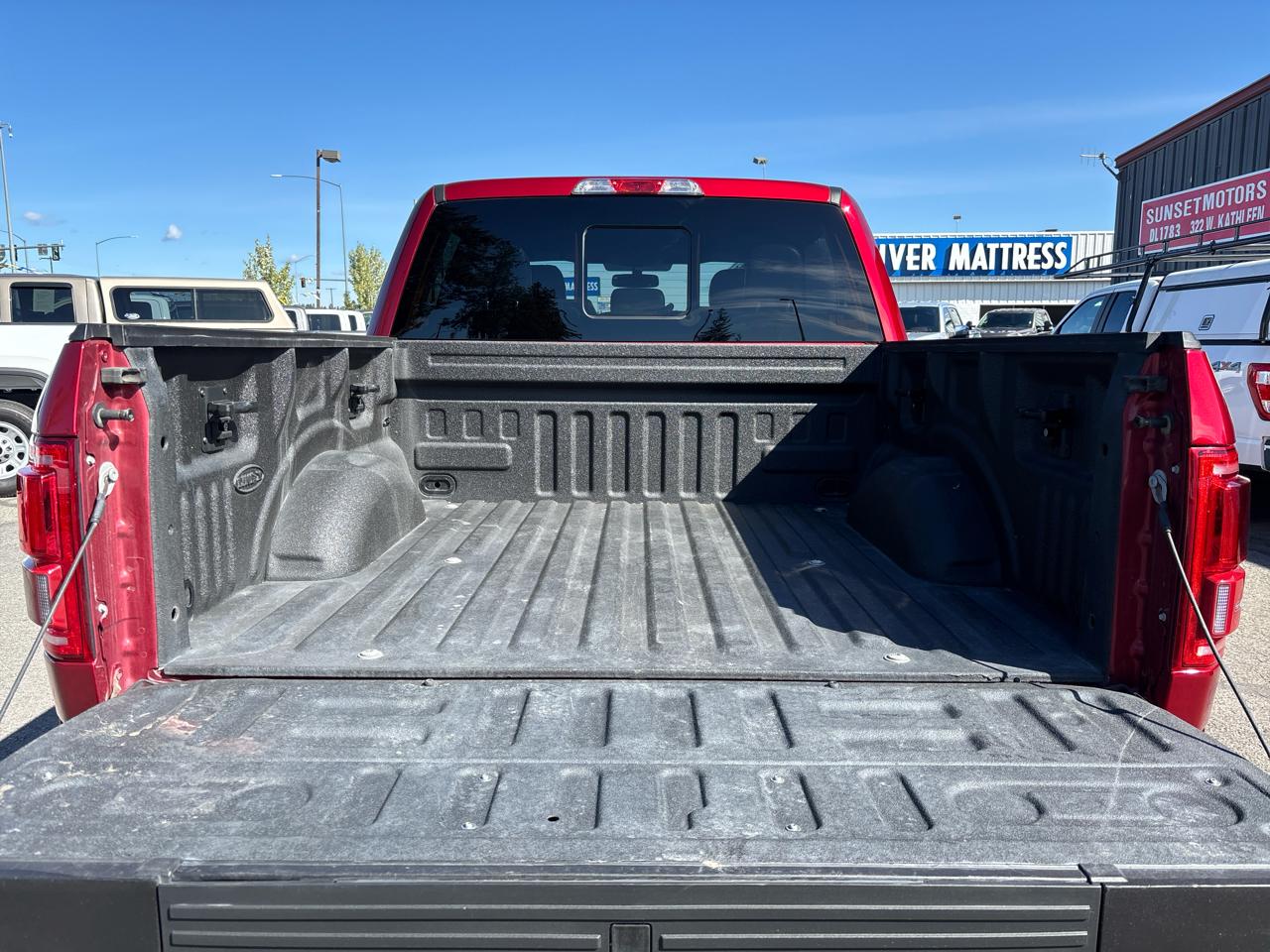 Ford F-150 4WD SuperCrew 145" XLT 2017